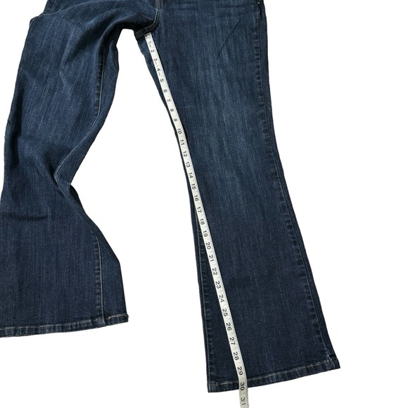 Levi's 515 Bootcut Denim Jeans Women’s Size 12 Medium Wash Mid Rise Stretch - Picture 12 of 12